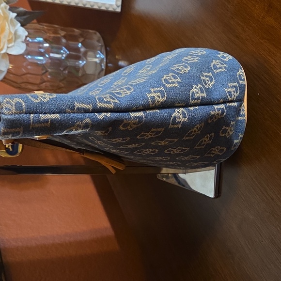 Dooney & Bourke Denim Monogram Bucket Bag EUC - Picture 5 of 14